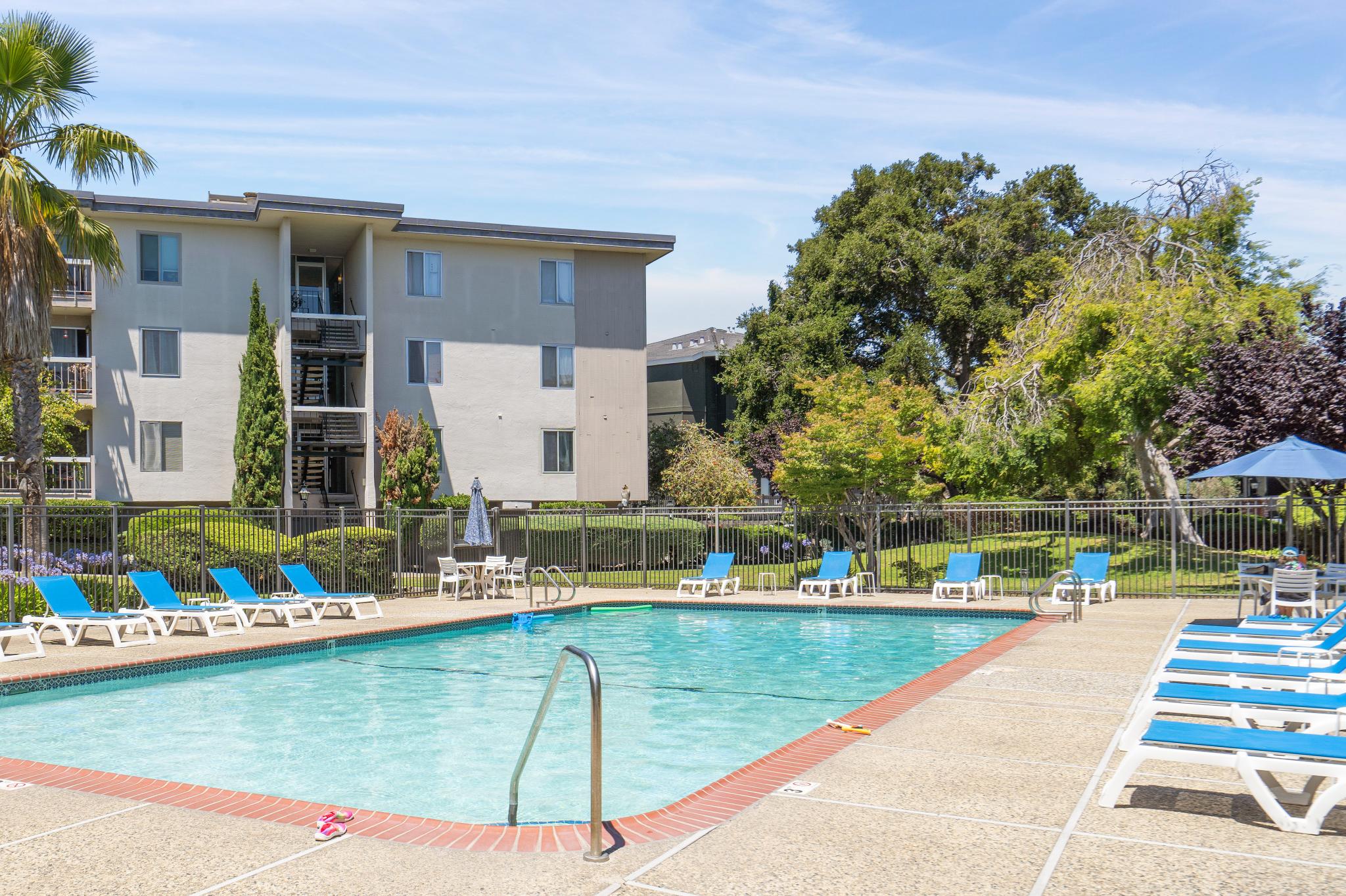 950 Shorepoint Ct, Alameda, California 94501, 1 Bedroom Bedrooms, ,1 BathroomBathrooms,Condo,Active Listings,Shorepoint,1394